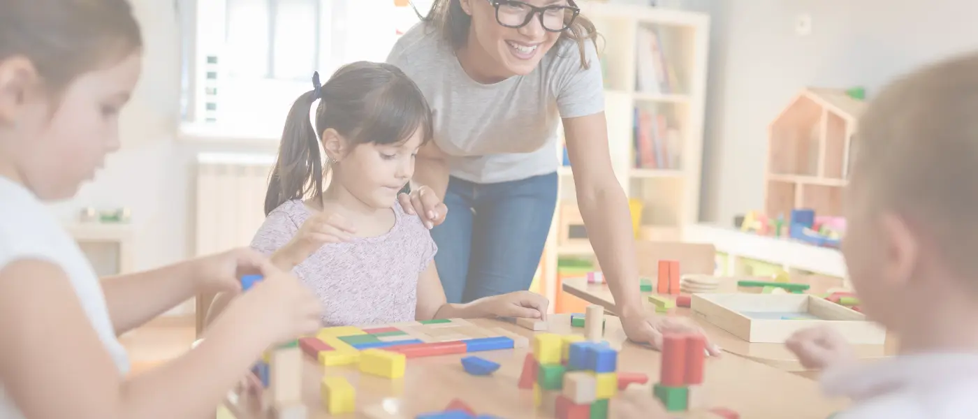 Academia Tecnas · Curso de Monitor de Ocio y Tiempo Libre online